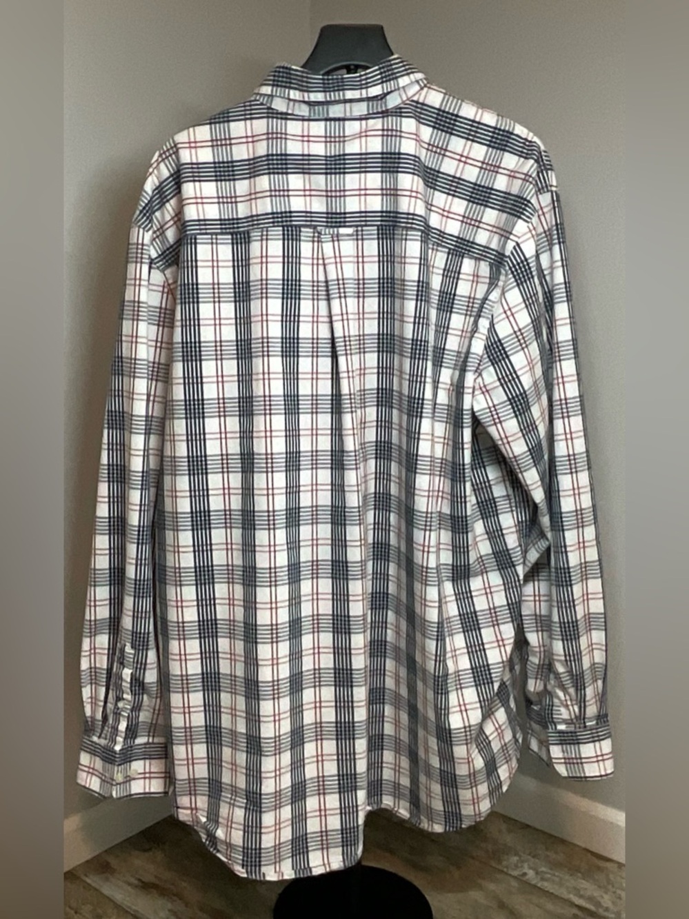 Chaps - Men's White Plaid Button-Down Shirt - Classic Long Sleeve - Picture 2 of 3